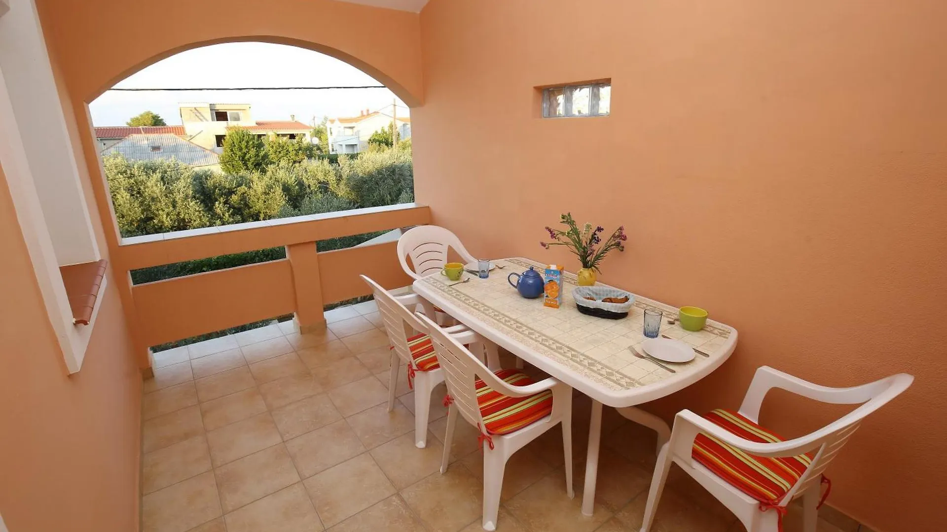 Apartments Nikaia Vir