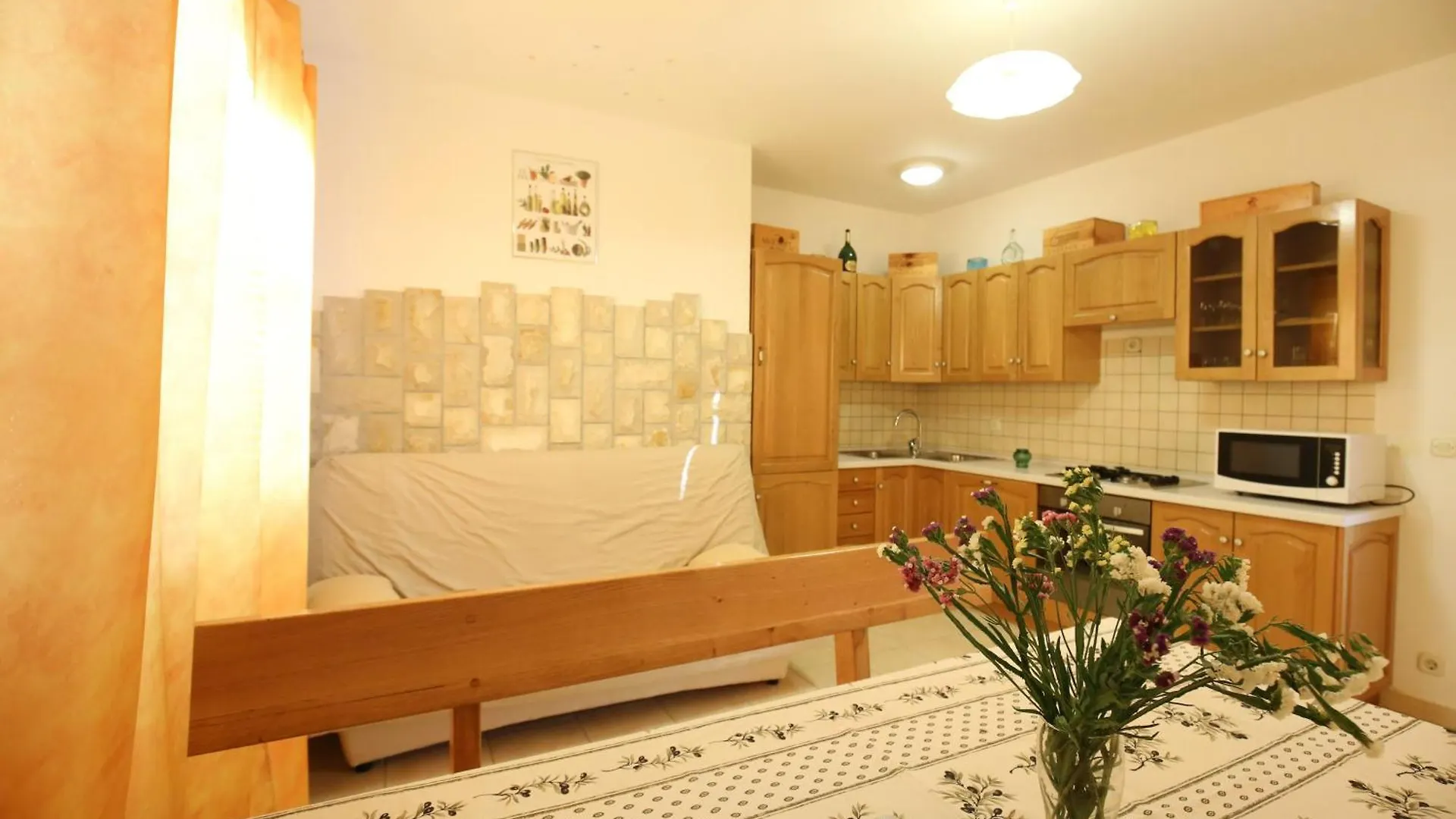Apartments Nikaia Vir 0*,  Kroatien